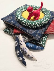 できるだけ長く使っていただけるように工夫し、すべてハンドメイドで丁寧に仕上げています